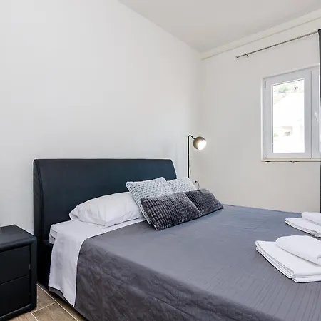Life - One Bedroom With Balcony And Sea View 두브로브니크