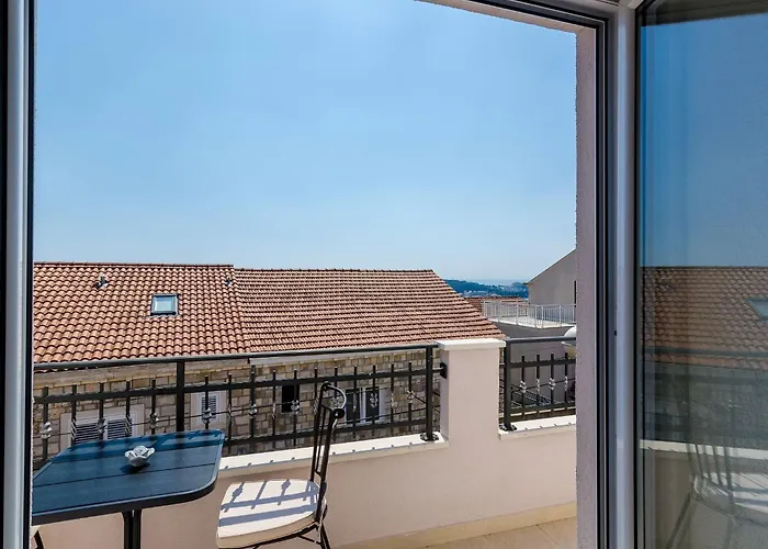 アパート Life - One Bedroom With Balcony And Sea View *