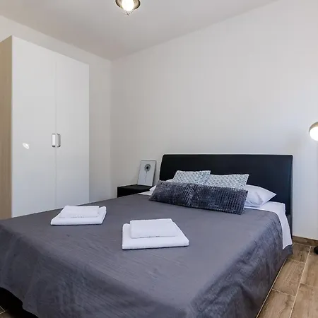 Life - One Bedroom With Balcony And Sea View Appartement Dubrovnik