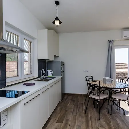 Appartement Life - One Bedroom With Balcony And Sea View Dubrovnik